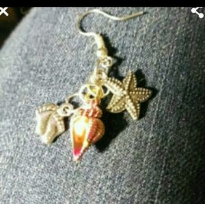 Bare feet, sea shells, & star fish earrings